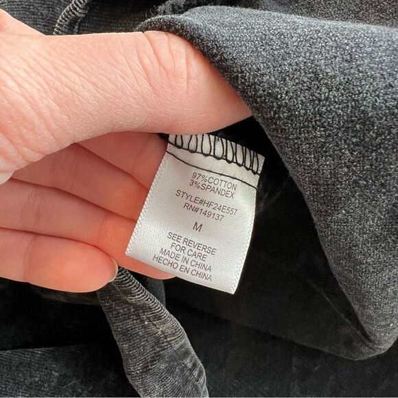 ✨ HYFVE Women’s Black Strapless Pleated Denim Mini Dress Medium - Picture 6 of 9